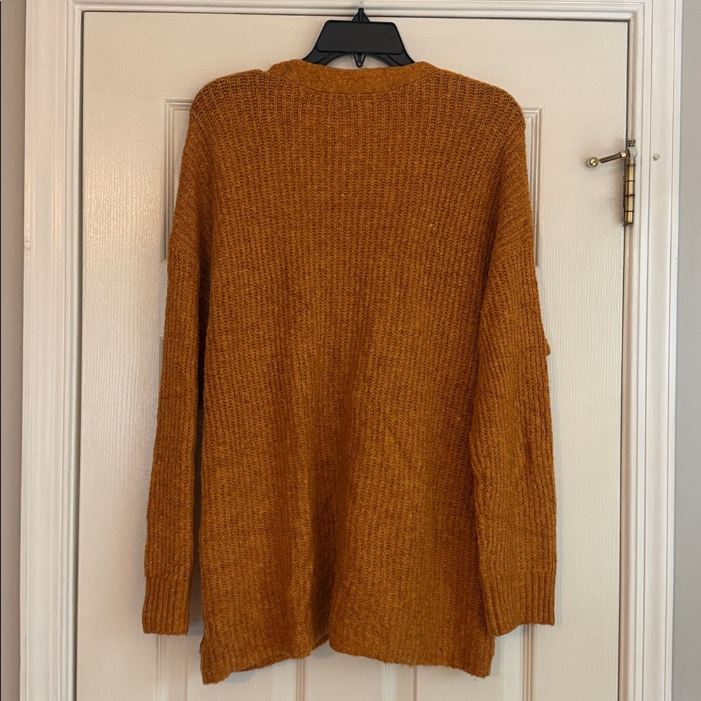 American Eagle Long Oversized Button Down Cardigan - Picture 4 of 5